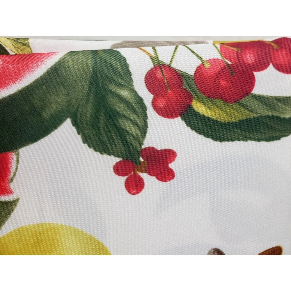 1 Printed Fabric Tablecloth, 60